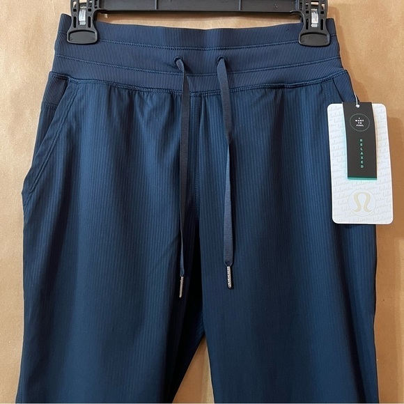 Lululemon | NWT Dance Studio Crop II (Unlined 20") Pants Nocturnal Teal Size 2 - Picture 6 of 15